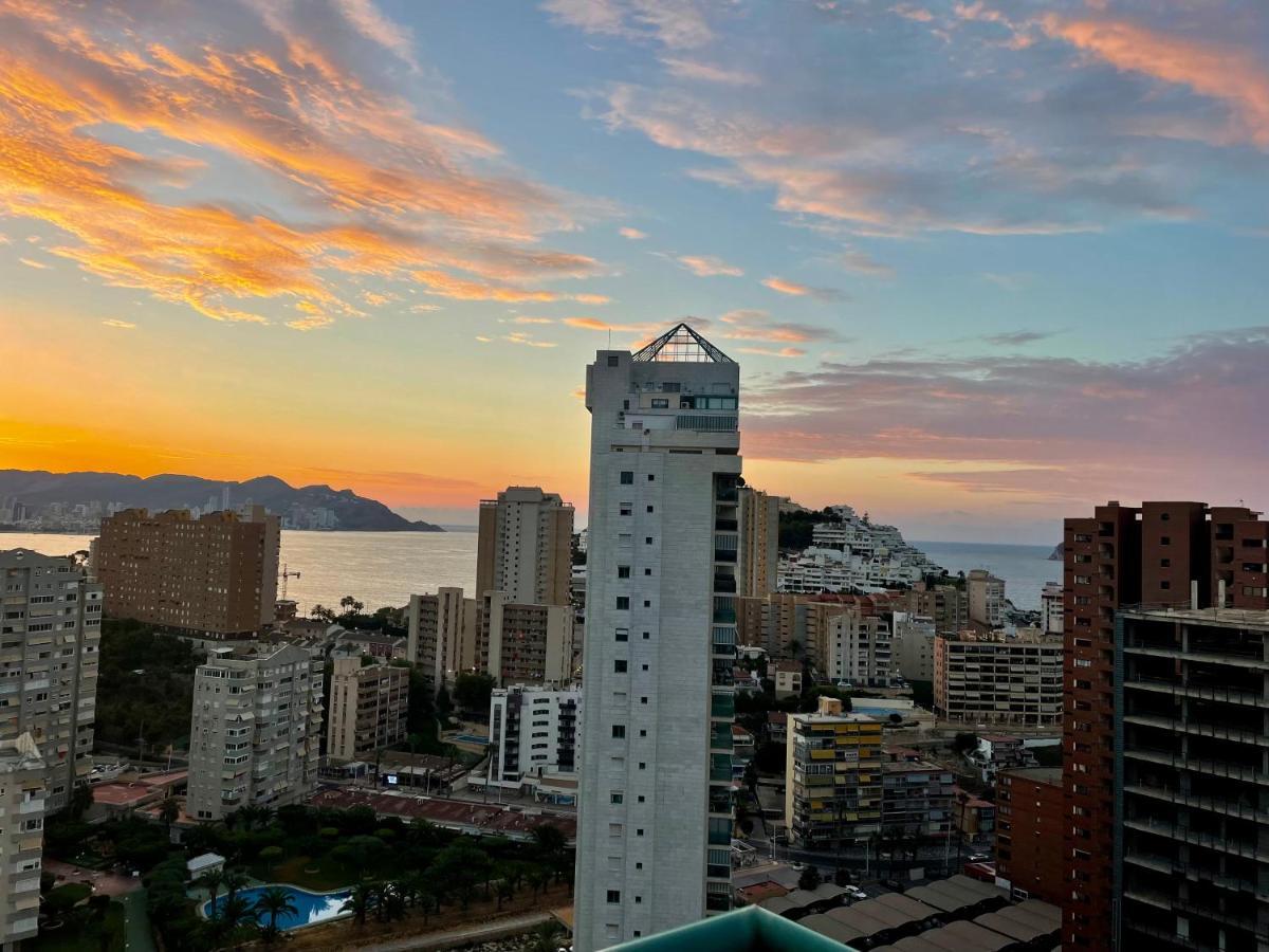 Traveler'S Beach Apartment With Sea View, Free Coffee & Parking Benidorm Eksteriør bilde
