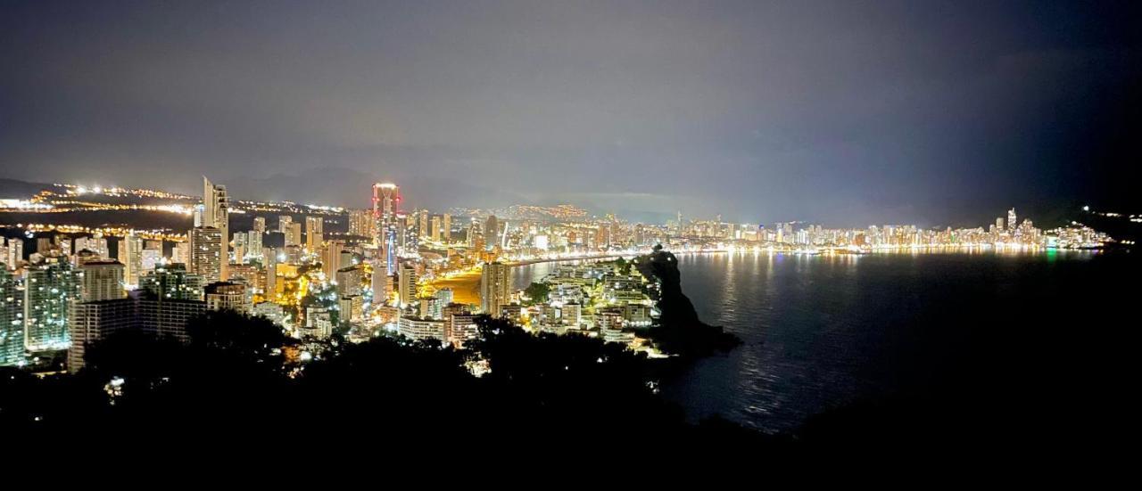 Traveler'S Beach Apartment With Sea View, Free Coffee & Parking Benidorm Eksteriør bilde